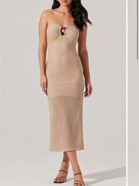 Astr the label Beige Maxi Dress